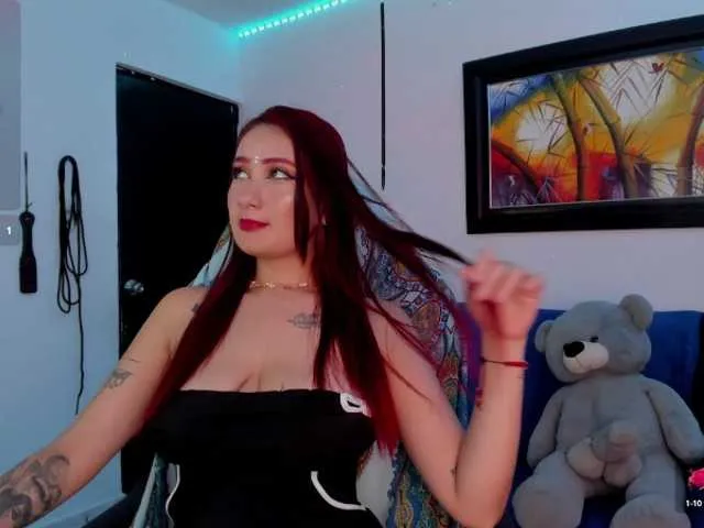 Live sex webcam photo for Laurahoot20 #291492905