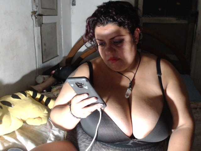 Live sex webcam photo for Lauramoon38 #274509382