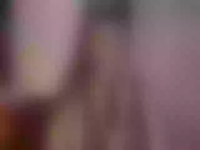 Live sex webcam photo for Lauratoro #276452175