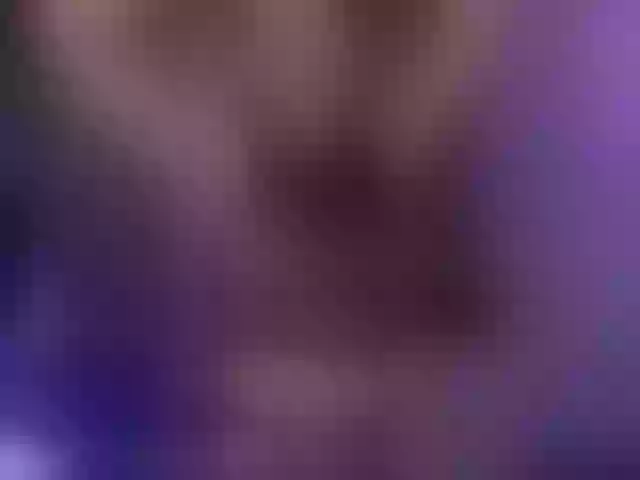 Live sex webcam photo for Lauratoro #290012345