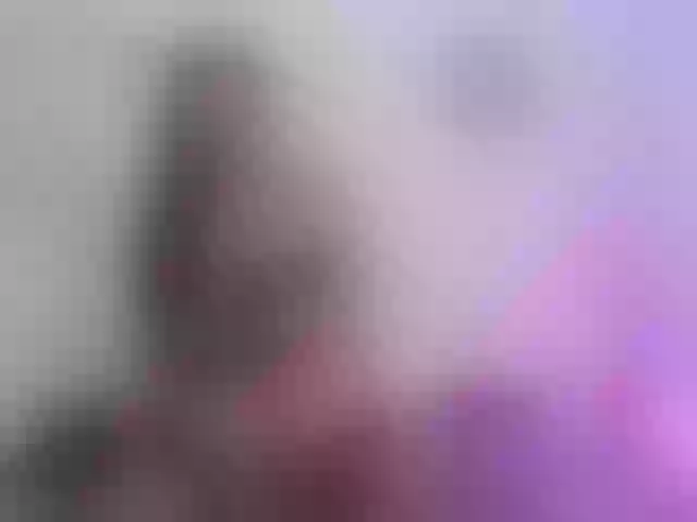 Live sex webcam photo for Lauratoro #290460698
