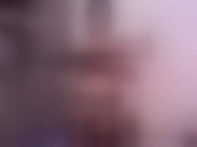 Live sex webcam photo for Lauratoro #292126617