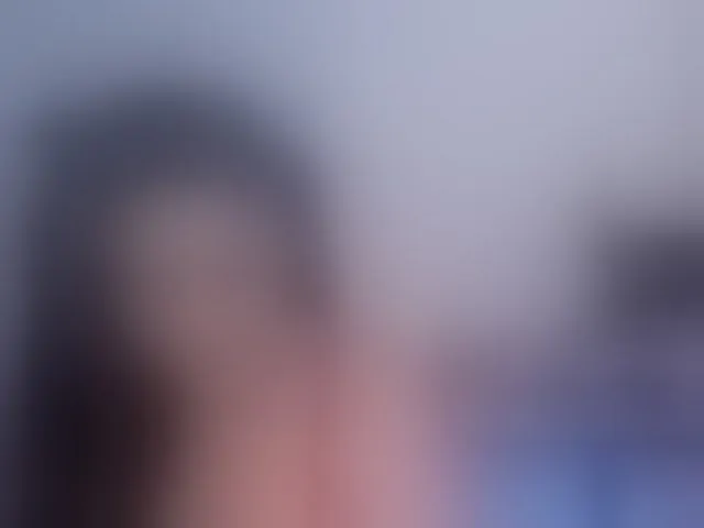 Live sex webcam photo for Lauratoro #293424791