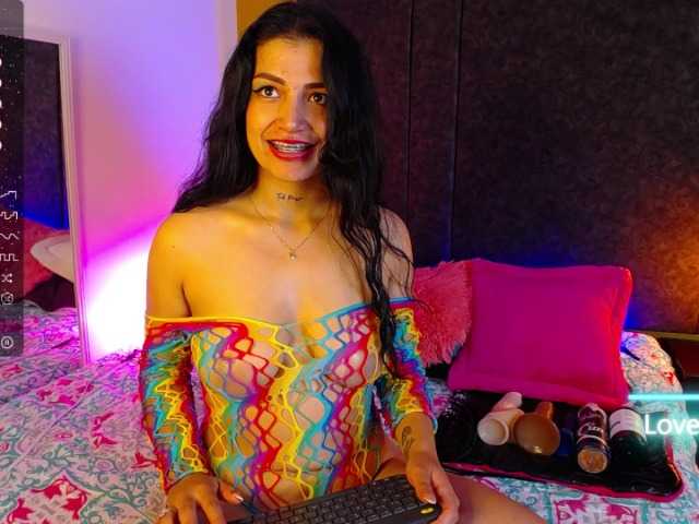 Live sex webcam photo for Lauren-22- #276158390