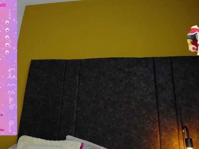 Live sex webcam photo for Lauren-22- #276267169