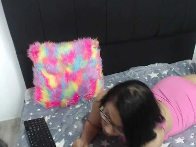 Live sex webcam photo for Lauren-b #276557839