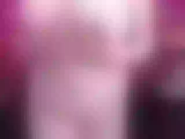 Live sex webcam photo for LaurenDeaft #277037322