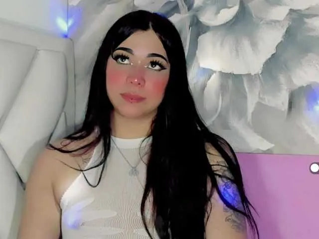 Live sex webcam photo for LaurenFoxx #277716910