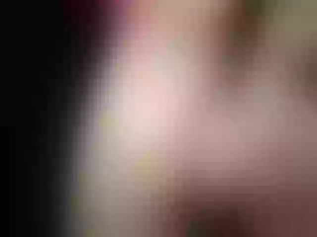 Live sex webcam photo for LaurenFoxx #288090468