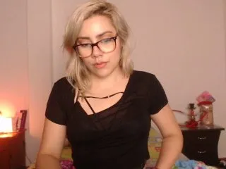 Live sex webcam photo for LaurenJohnsom #149764194
