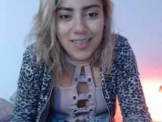 Live sex webcam photo for LaurenJohnsom #153416984