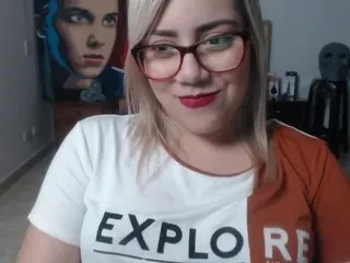 Live sex webcam photo for LaurenJohnsom #186557901