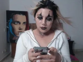 Live sex webcam photo for LaurenJohnsom #188705184
