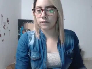 Live sex webcam photo for LaurenJohnsom #189749298