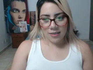 Live sex webcam photo for LaurenJohnsom #190090121