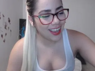 Live sex webcam photo for LaurenJohnsom #190752507