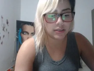 Live sex webcam photo for LaurenJohnsom #193700844