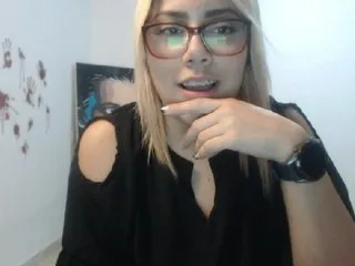 Live sex webcam photo for LaurenJohnsom #193813840