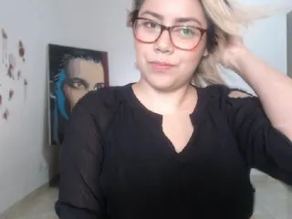 Live sex webcam photo for LaurenJohnsom #194515829
