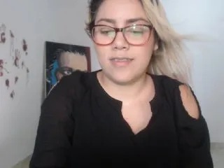 Live sex webcam photo for LaurenJohnsom #194517182