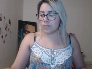 Live sex webcam photo for LaurenJohnsom #194553284