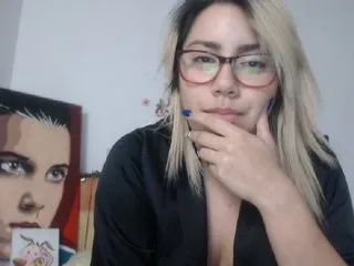 Live sex webcam photo for LaurenJohnsom #199149266