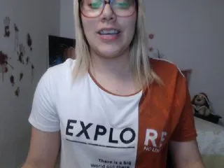 Live sex webcam photo for LaurenJohnsom #199497082