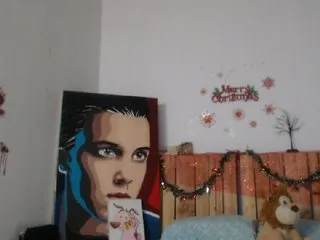 Live sex webcam photo for LaurenJohnsom #201001620