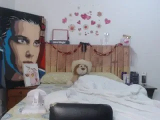 Live sex webcam photo for LaurenJohnsom #204620016