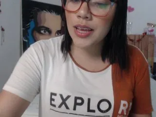 Live sex webcam photo for LaurenJohnsom #204971397