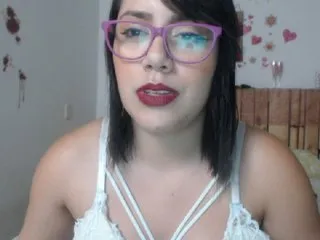 Live sex webcam photo for LaurenJohnsom #210873643