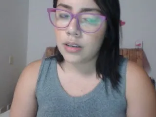 Live sex webcam photo for LaurenJohnsom #211556629