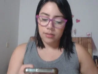 Live sex webcam photo for LaurenJohnsom #211569134