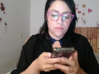 Live sex webcam photo for LaurenJohnsom #213301786