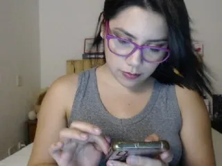 Live sex webcam photo for LaurenJohnsom #215030768