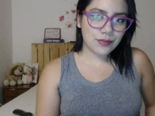 Live sex webcam photo for LaurenJohnsom #215032881