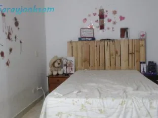 Live sex webcam photo for LaurenJohnsom #215584085