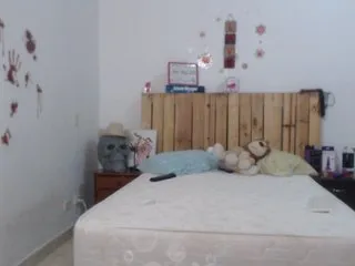 Live sex webcam photo for LaurenJohnsom #221648783