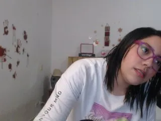 Live sex webcam photo for LaurenJohnsom #224999648