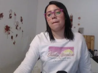 Live sex webcam photo for LaurenJohnsom #225002709