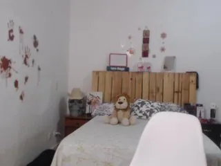 Live sex webcam photo for LaurenJohnsom #225165558
