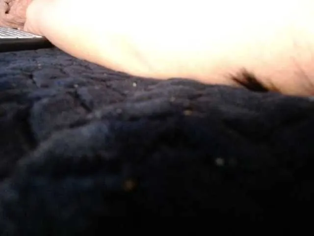 Live sex webcam photo for LaurenLovelly #272811126