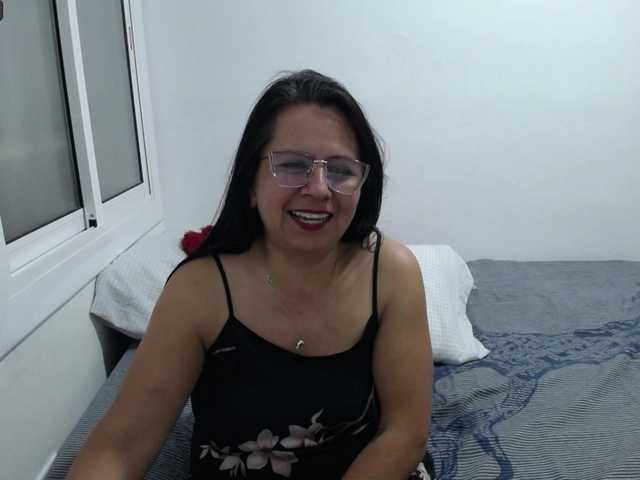 Live sex webcam photo for LaurenMature #276307642