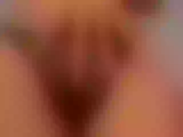 Live sex webcam photo for LaurenMiller1 #275679307