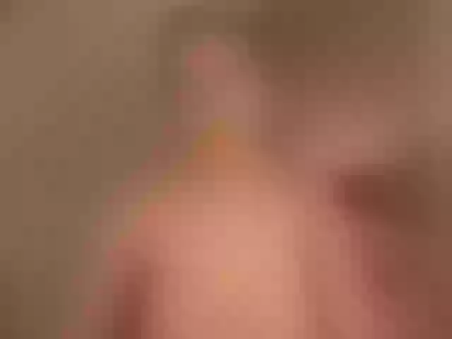 Live sex webcam photo for LaurenMiller1 #275711241