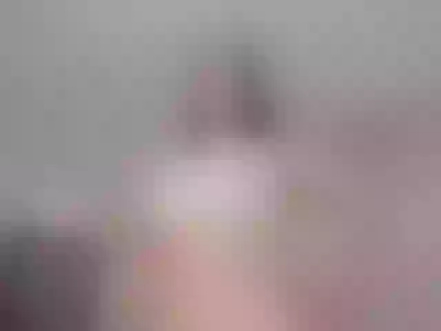 Live sex webcam photo for LaurenMiller1 #275834404