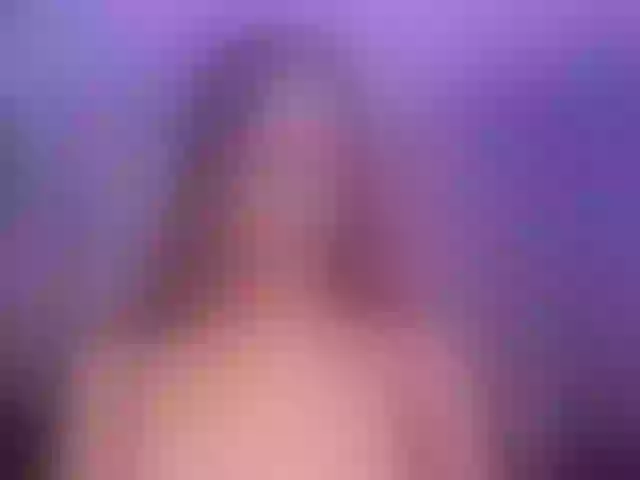 Live sex webcam photo for LaurenMiller1 #275908291