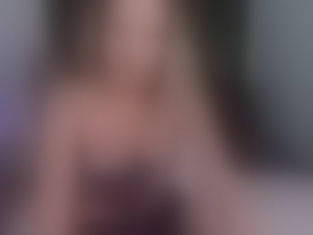 Live sex webcam photo for LaurenMorry #292376656