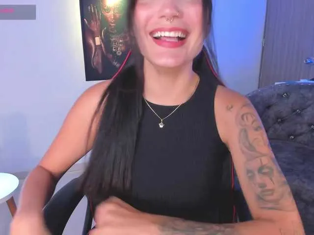 Live sex webcam photo for LaurenTurner #290994491