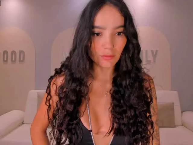 Live sex webcam photo for LaurenTurner #291797592